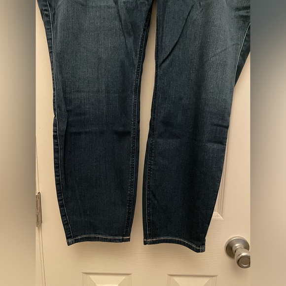 Torrid Premium Bombshell Skinny Jeans - Picture 4 of 4